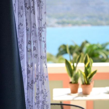 Seaside Apartment Salamis Exteriör bild